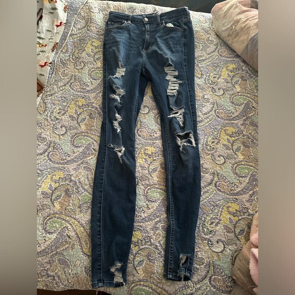 Hollister size 7, regular like new